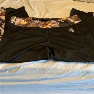 Camo capris